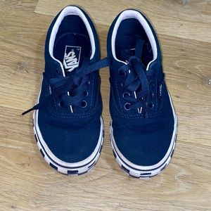 Navy/blue checkered vans boys